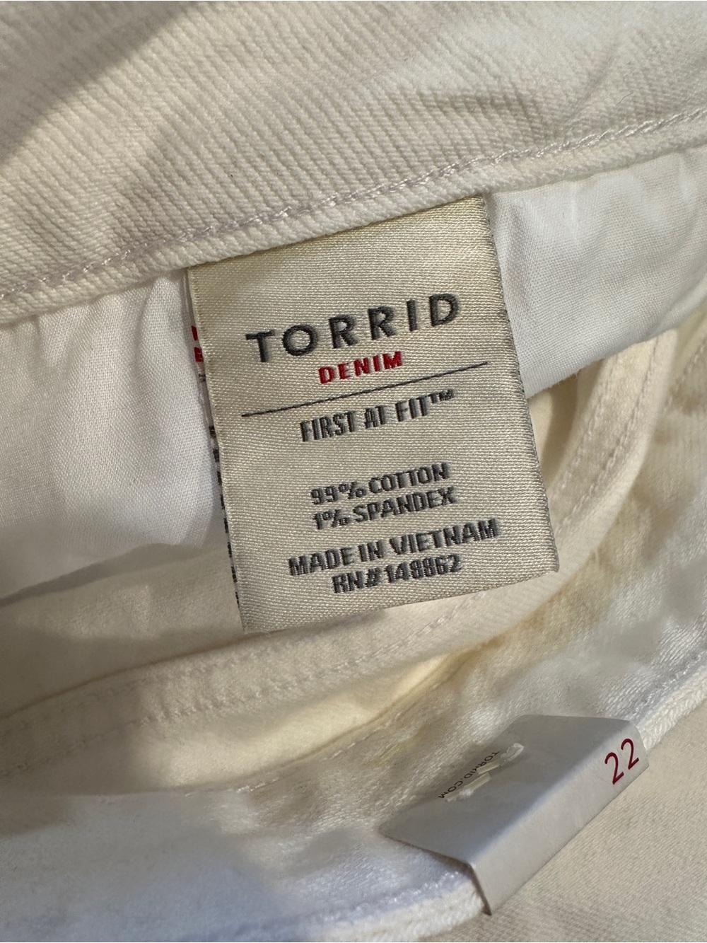Torrid 22 - White Distressed High-Rise Denim Shorts - Picture 6 of 10